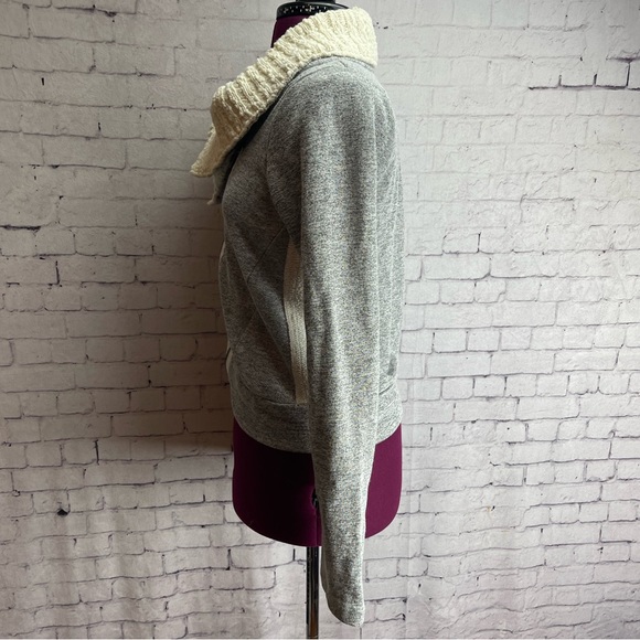Anthropologie Dolan size small heather gray with cream zip up sweater - Picture 2 of 5